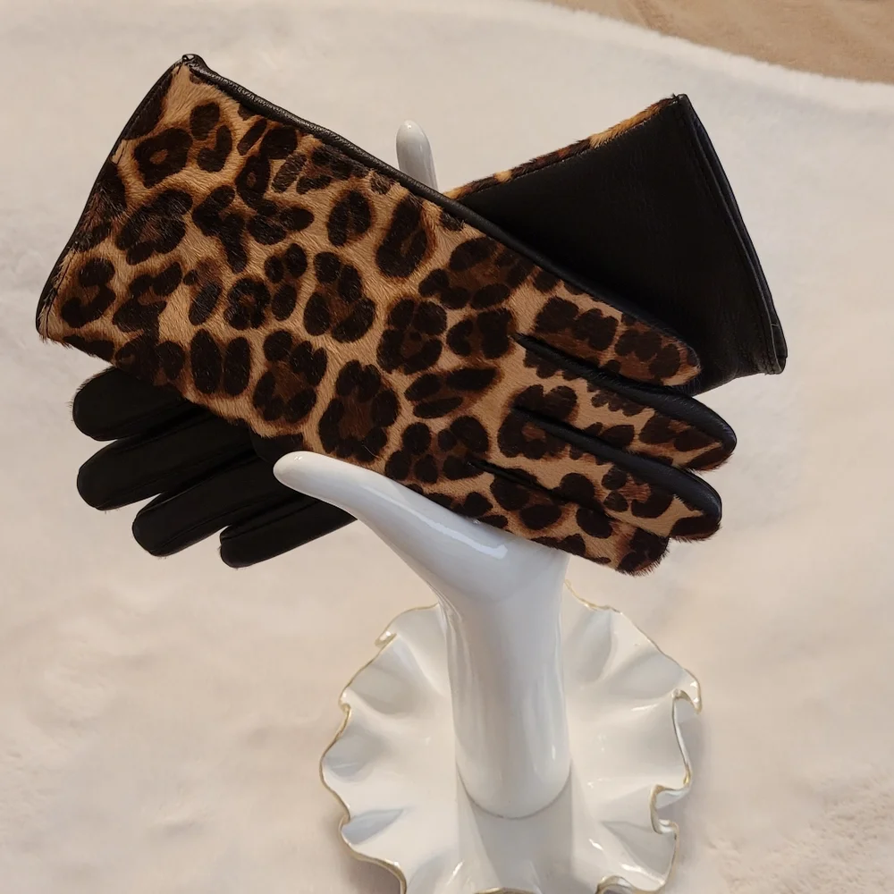 J McLaughlin Camilla Leather Leopard Gloves Size Medium New With Tag